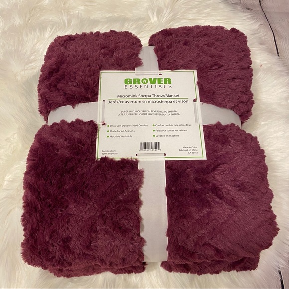 Grover Essentials Other - 💚SALE! Mulled Wine Micromink Sherpa Throw